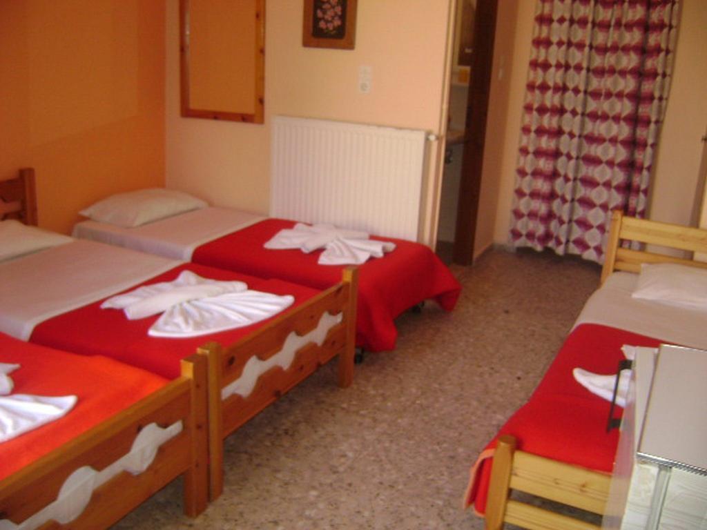 Adonis Beach Hotel Heraklion  Екстер'єр фото