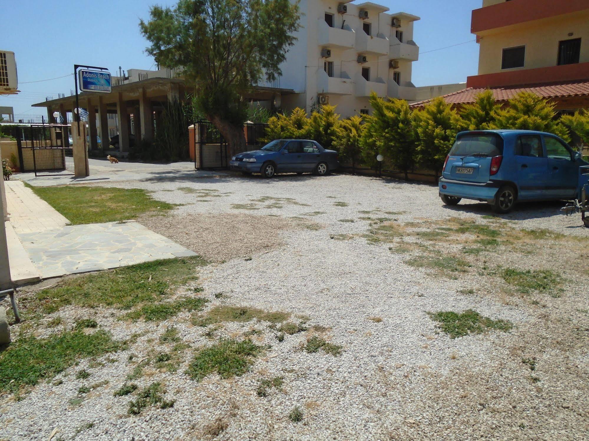 Adonis Beach Hotel Heraklion  Екстер'єр фото